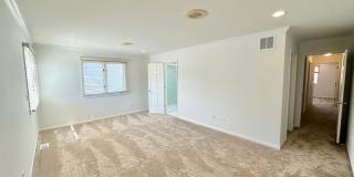 224 Charlotte Pl Gallery 18