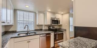 3 Bedroom 3 Bath in Littleton next to horseshoe park!! Gallery 8