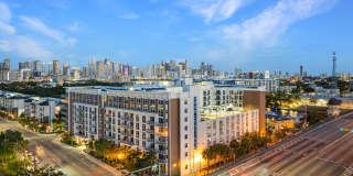 Riverhouse at 11th Apartments Riverhouse at 11th Apartments Gallery 31