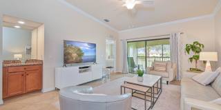 **2 + Den Condo - 1 Car garage - Fully Furnished - Short Term Lease (5.11 - 11.30) ** Gallery 11