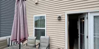 41717 MCMONAGLE SQ Gallery 24