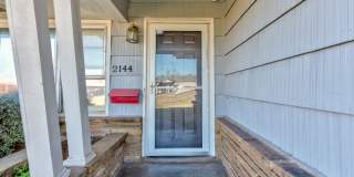 2144 Pearson Gallery 13