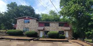2 Bed/ 1.5 Bath Townhouse Gallery 1