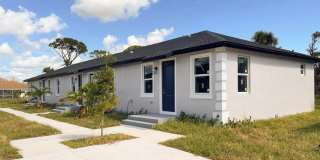 246 Rotonda Boulevard West Unit B Gallery 1