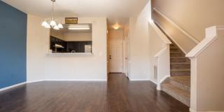Beautiful townhome on Snow Bowl for Rent! Gallery 3