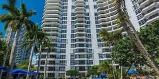 3600 Mystic Pointe Dr Gallery 11