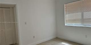 1851 NE 168th St Gallery 10