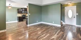 Pet Friendly Three Bedroom with Bonus! Gallery 6