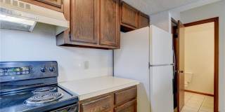 3 Bedroom/2Bath/2Car Duplex- 2 Car Garage-1.5 from Chilsholm Creek Gallery 10