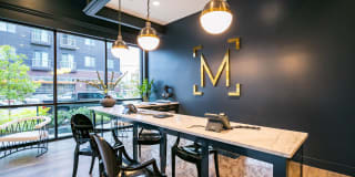 Met on 7th Gallery 14