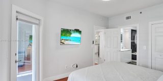 3245 Northeast 184th Street Gallery 5