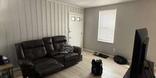 156 W 8th Ave Gallery 3