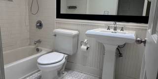 Agoura Hills Townhome | Upgraded + Private 2-Car Garage Gallery 13