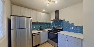 University Manor - Newly Renovated Units just a short walk from Campus! Gallery 33