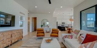 Individual / Corporate Rental / Fully Furnished Gallery 25
