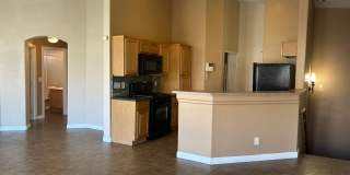 Beautiful 2 bedroom townhome with attached garage Gallery 3