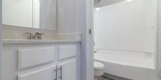 Ascot Park Apartments Gallery 19