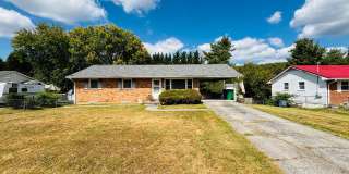 3 Bedroom, 1.5 Bath House 3 Bedroom, 1.5 Bath House Gallery 1