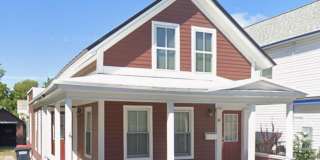 4 Bedroom Stand Alone House, 88 North St in Burlington Gallery 1