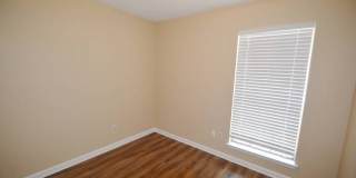 9231 RidgeTown Gallery 6