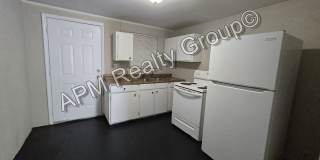 Updated two bedroom - Harden St. Gallery 1