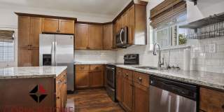 Cozy Cottage in the Heart of Gonzales! Gallery 1