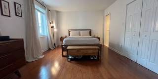 Gorgeous 2-Bed/2-Bath Condo in the Heart of Old City! Available August 1st! Gallery 25