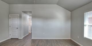 New Construction in Varenna Landing! Storm shelter and lawn care included! Gallery 6