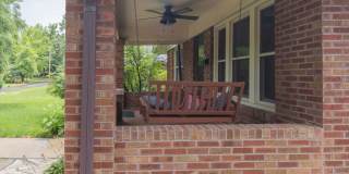 Spacious 4BR Bungalow: Historic Old Southwest w/ Screened Porch & Car Port Gallery 3