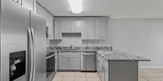 NEWLY RENOVATED 3/2 Duplex near Sleepy Hollow Sports Complex in Leesburg Gallery 1