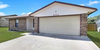 233 Bridle Dr Gallery 2