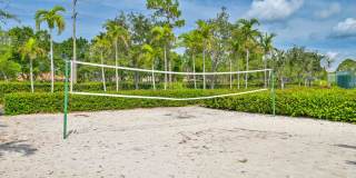 FIRST FLOOR CONDO ~ Walking Distance to Coconut Mall Gallery 26