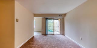 Oakton Park Apartments Gallery 5