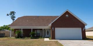 Five Bedroom Home with attached garage-Available Now!!!! Gallery 1