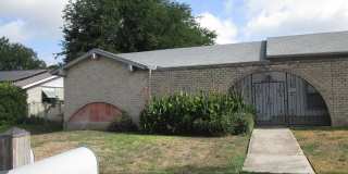 4431 MYRNA DR 4431 MYRNA DR Gallery 1