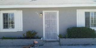 Spacious 2 bedroom with bonus room/office unit close to OB Park! Gallery 1