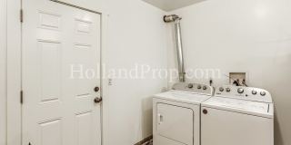 Beautifully 2 bedroom 1 bath single level home in Beaverton Gallery 11