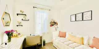 4 Bedroom 2 Bath Bungalow, in Forsyth Park- Available Jan 3rd!!! Gallery 15