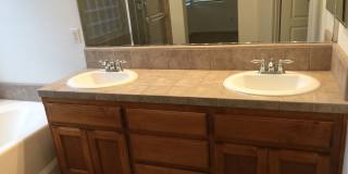 Comfortable 3-Bedroom, 2-Bath Home with Modern Kitchen Gallery 10