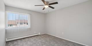 Rochester Square Gallery 16