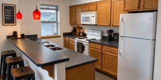 Spacious 4-Bedroom Apartments in the Heart of Student Row Gallery 1