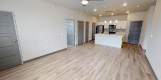 2151 Cottonwood Gallery 1