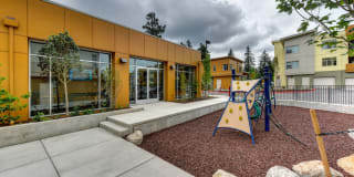 Madison Bellevue Gallery 28