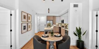 Manor Biscayne Gallery 7