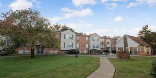 Olde Towne Village Gallery 12