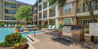 Alma on Maple Gallery 10