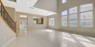4 Bedroom Home in Silverstone Ranch Gallery 7