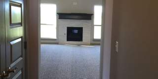 3 Bed | 2 Bath Home - Deer Creek Schools - Storm Shelter - Rockwell Village Addition Gallery 7