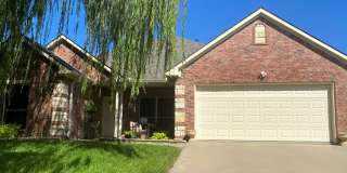SHERMAN 3/2/2 BEAUTY FOR LEASE BEHIND TOWNE CENTER/HWY 75! Gallery 1