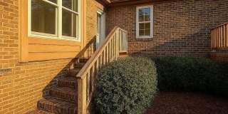 527 Coronation Drive Gallery 1